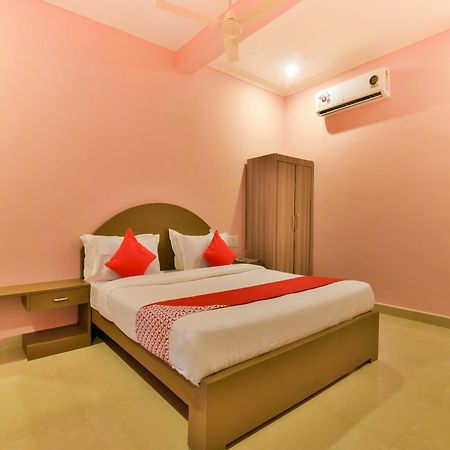 Oyo 15836 Pleasure River Front Resort Tuem Екстериор снимка