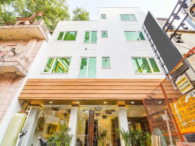 Oyo 15836 Pleasure River Front Resort Tuem Екстериор снимка